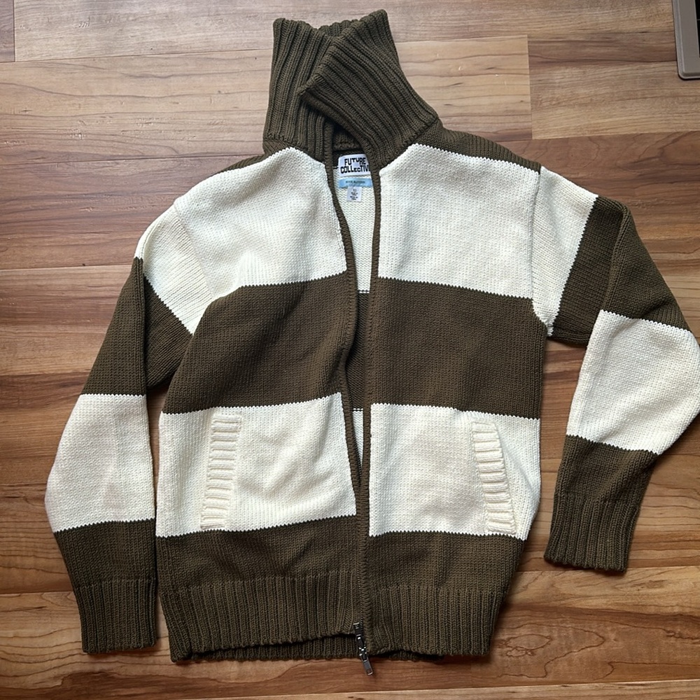 Long Sleeve Striped Collared Cardigan